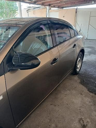 passat b5 ekran: Chevrolet Cruze: 1.6 l | Sedan — 5