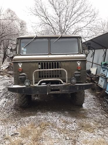 kia ceed motor: GAZ-66 yük avtomobili - Geniş kabinalı, iki bölməli ön şüşə və kənar — 1