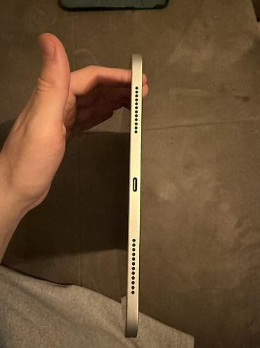 ipad tablet: Yeni Apple iPad 11 (2025), 11", 128 GB, Ödənişli çatdırılma — 6