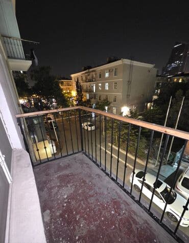 3 otaqli temirli menzil: 200000 son qiymeti.Bezi eshyalar qalacaq — 9