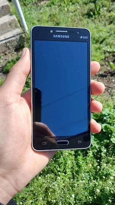 Samsung 8 GB, rəng - Qara, İki sim kartlı