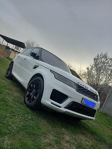 Nəqliyyat: Range Rover Sport – ağ kuzov, qara dam və qara detallarla dinamik — 6