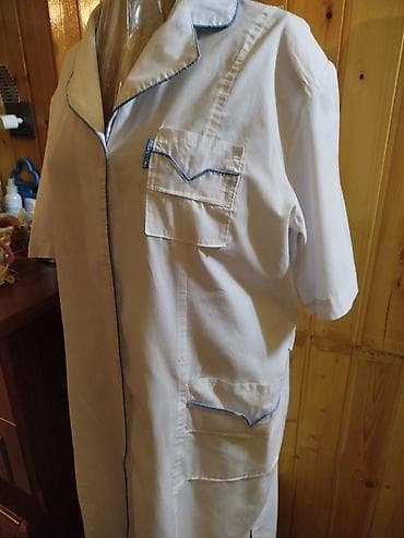 Медицинская одежда: Ağ tibbi xalat.50 razmer.3-4 defe geyinilib - Model: qısaqollu, önü — 2