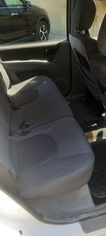 tək oturacaqlar: Hyundai Matrix: 1.6 l | 2008 il Universal — 4