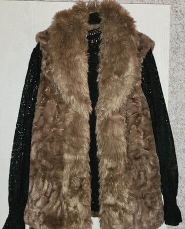 Jilet xaricden alinib.Kemer yeri de var.Şuba kimi görünür əyində.Ölçü