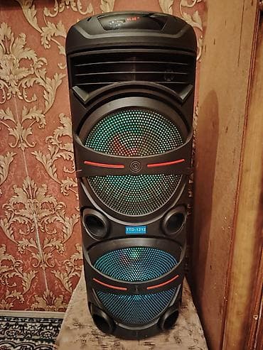 Bu Bluetooth partiyası dinamiki musiqi dinləmək üçün nəzərdə