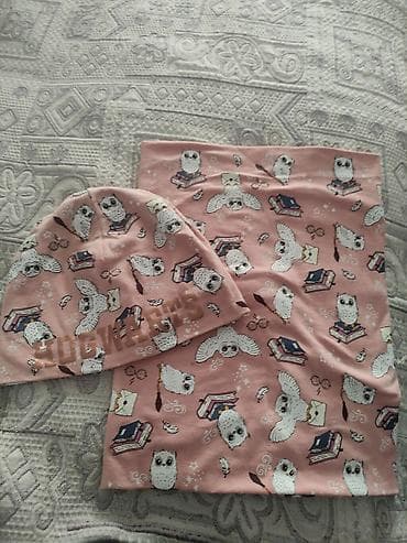 Üst geyimləri: Papaq şərf dəsti satilir.yeni kimidir.Turkiyeden alinib — 1