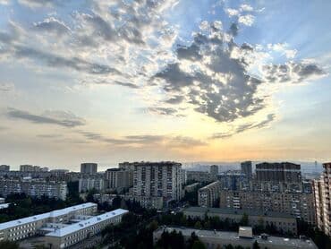 bina az musfiq qesebesi kohne tikili: Xətai Rayonu, Əhmədli metrosu yaxınlığında, Baku Medical Klinicanın — 10