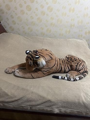 Oyuncaqlar: Böyük ölçülü pələng plyuş oyuncağı - Realistik dizayn: narıncı-qara — 1