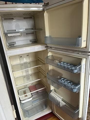 je 2: 2 qapılı Beko Soyuducu Satılır, rəng - Ağ — 2