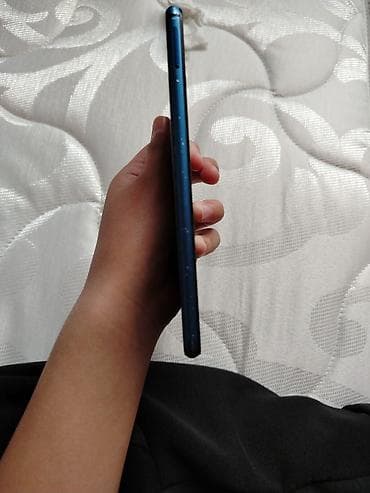 apple 8 128gb: Smartfon satılır HONOR 8X - Rəng: tund goy - Tam ekranlı ön panel — 2