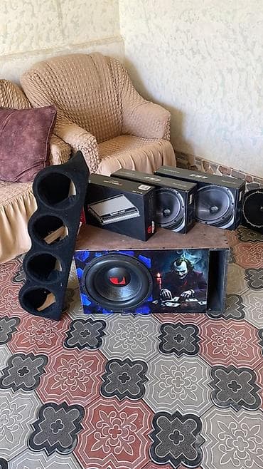 mini camera 69 azn: Avtoakustika dəsti - Subwoofer: Güclü bas üçün böyük ölçülü — 1