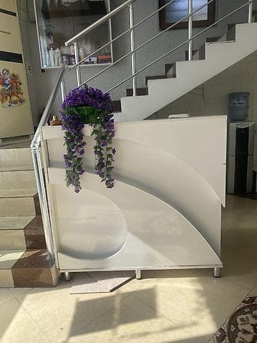 makiyaj stulu: Gözəllik salonu üçün vizaj/saç ustası dəsti - Böyük dekorativ — 7