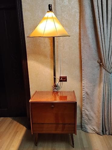 tunbucka: Retro tərzli gecə tumbası və torşer dəsti - Material: cilalanmış ağac — 2