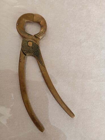 qoz sirniyyati aparati: Misin əridilmə üsulu ilə hazırlanmış dekorativ-metal alət — 1