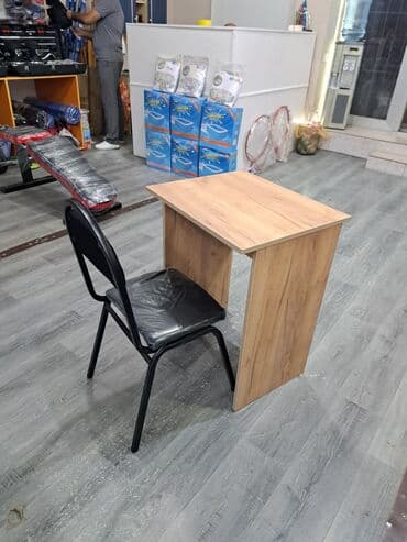 кухонный гарнитур бишкек бу: Açıq qəhvəyi rəngdə düzbucaqlı formada, sadə dizaynlı masa təklif — 1