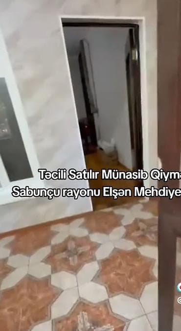 sabuncuda ev: Tecili satillir 3 otaqli 100 kv heyet evi heyeti 1 mawinliqdir evun — 2