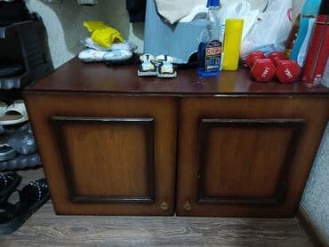 Şkaf satilir çox təcilli 15m ünvan Masazır rahat nefes