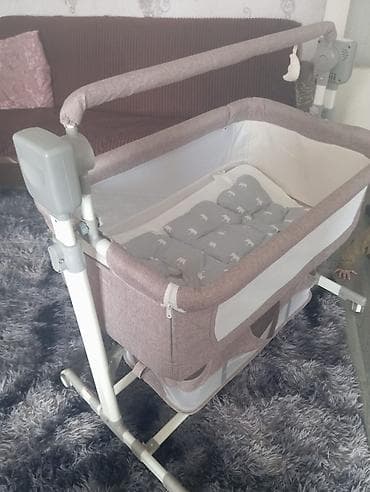 bed: Oğlan və qız üçün, İşlənmiş, Dördbucaq, Beşik, Dəst ilə, Matras ilə, Yellənmə mexanizmsiz — 7