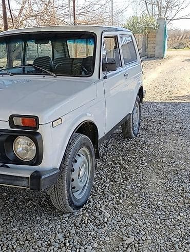 opel diskləri r15: VAZ (LADA) 4x4 Niva: 0.6 l | 1982 il — 8