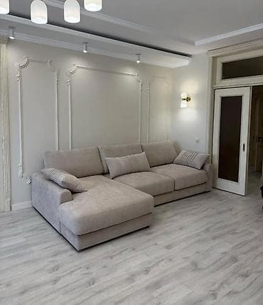 Künc divan – geniş L formalı dizayn - Rəng: açıq bej, neytral ton -