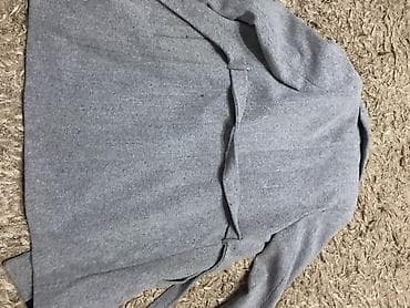 iç geyimi: Boz rəngdə qadın palto və yaşıl-oli̇v rəngli kapüşonlu jilet seti - — 2