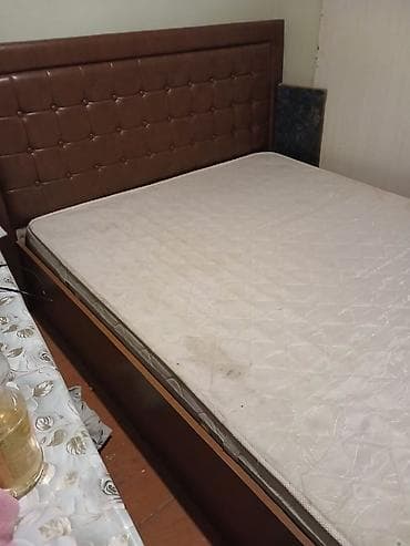 Taxt 130 azn Real aliciya endirim var Matras ve bazasi var 🏡Yasamal — 1