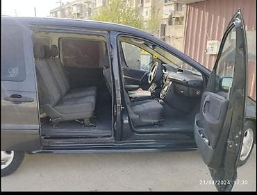 mini laser: Mercedes-Benz Vaneo: 1.9 l | 2002 il Van/Minivan — 2