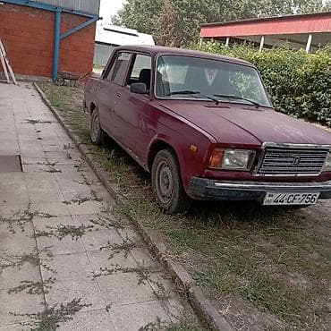 lexus az: VAZ 2107 sedan – klassik arxaötürücülü model - Kuzov: 4 qapılı sedan — 3