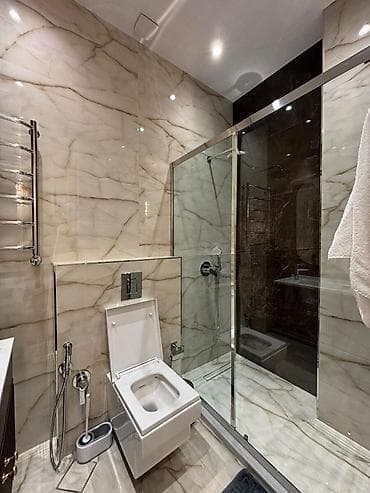 Mənzillər: İcarəyə verilir 4 otaqlı yeni tikili 165 m², Ağ şəhər q. Kateqoriya — 10