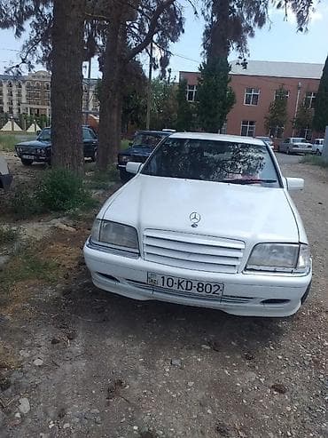 sənədsiz maşın satışı: Mercedes-Benz C-Class: 1.8 l | 1995 il Sedan — 1