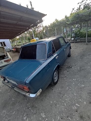 maşınlar minik: VAZ (LADA) 011, 1980 il — 10