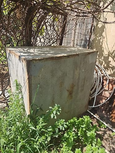 Baklar və çənlər: Bak, Metal, 1500 l l, İşlənmiş — 1