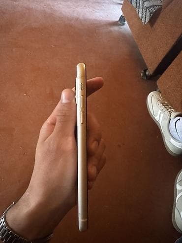 apple powerbank: IPhone 11, Ağ, Face ID — 1