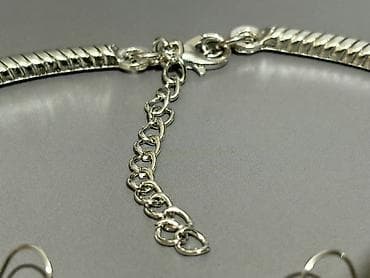 boyunbağ: Zinət dəsti – boyunbağı və sırğalar - Tərkib: metal əsaslı gümüşü — 6