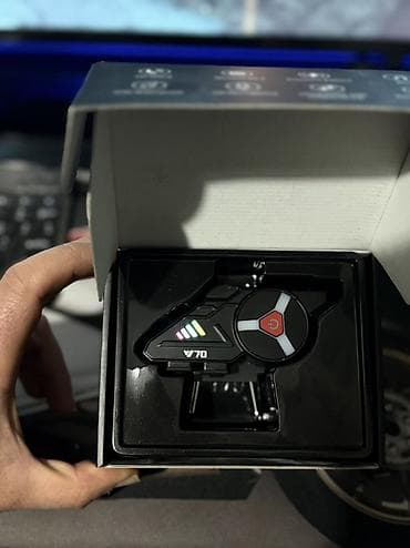 kalonka dinamik satisi: Motosiklet dəbilqəsi üçün simsiz qulaqcıq — V70 model Bu Qiymete Bu — 4