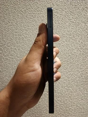 z fold 3: Samsung Galaxy A06, 128 GB — 5