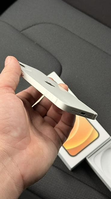 iphone 11 sadə: IPhone 12, Ağ, Face ID — 6