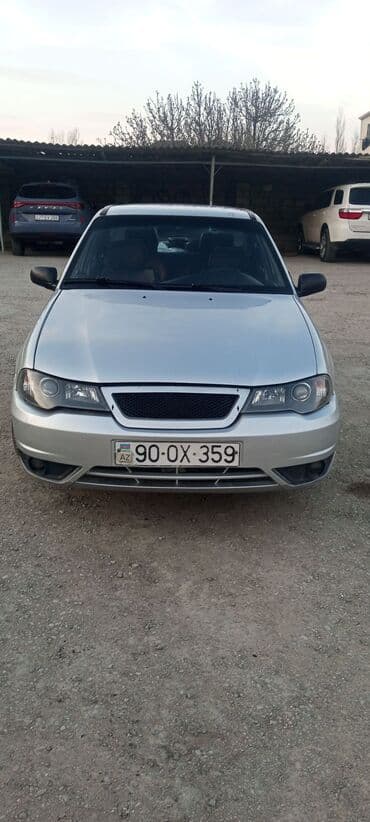 Model: Daewoo Nexia (sedan) Kuzov rəngi: gümüş Yanacaq: benzin Ötürmə lalafo.az -da Model: Daewoo Nexia (sedan) Kuzov rəngi: gümüş Yanacaq: benzin Ötürmə