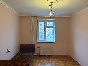 gence gulustan qesebesi: Sumqayıt, 3 otaqlı, Köhnə tikili, 80 kv. m — 2