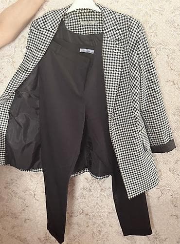 dəsti: Qadın kostyumu – pencək və şalvar dəsti - Üst: Qara‑ağ “houndstooth” — 2