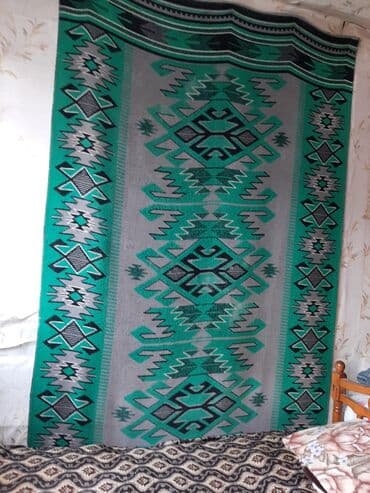 ədyal: Böyüklər üçün Qış üçün Yorğan — 2