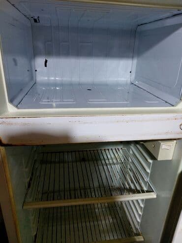 sharp soyuducu: İki kameralı soyuducu - Üst hissədə dondurucu bölmə, aşağıda əsas — 4