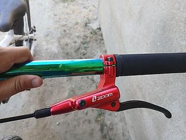 Velosiped ehtiyyat hissələri: Salam zoom 4 piston hidravlik əyləc satılır yağı yarıya qədərdir — 2