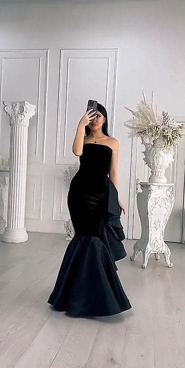 bu ilin debi: Qara axşam/libas – straples, mermaid (balıq) kəsimi - Rəng: dərin — 1