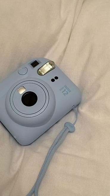 Fujifilm Instax Mini 12 — ani fotoaparat - Rəng: açıq mavi - Linza — 1