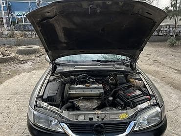 maşın 06: Opel Vectra B sedan - Gümüşü rəng, 4 qapı, arxa işıqlar və krom — 7