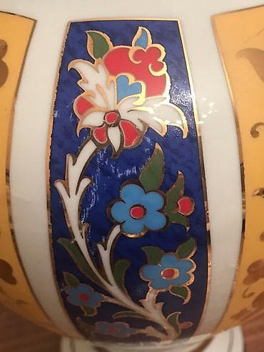 dekor ad gunu: Kütahya porselen . El işidir . Qızıl suyunnan ışlenilib — 5