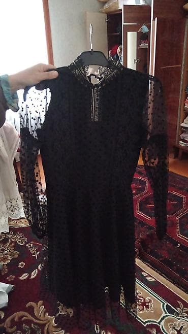 Qara şifon don - Rəng: qara - Parça: şəffaf şifon üst qat, məxməri