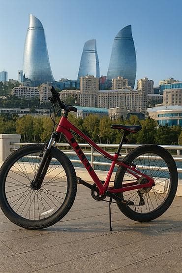 İdman velosipedləri: TREK precaliber 24 dağ velosibeti . 8 sürətli. Çox az sürülüb — 3